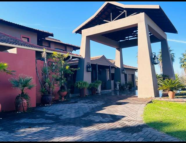 3 BEDROOM HOUSE FOR SALE IN THREE RIVERS EAST